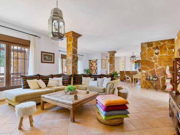 Villa for sale in Alhaurín de la Torre