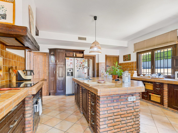 Villa for sale in Alhaurín de la Torre