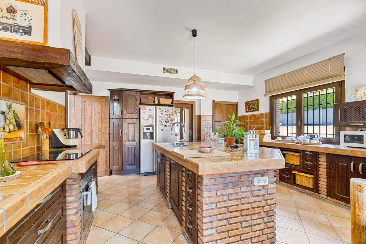 Villa for sale in Alhaurín de la Torre