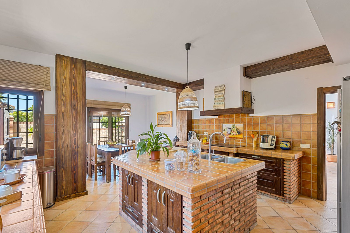 Villa for sale in Alhaurín de la Torre