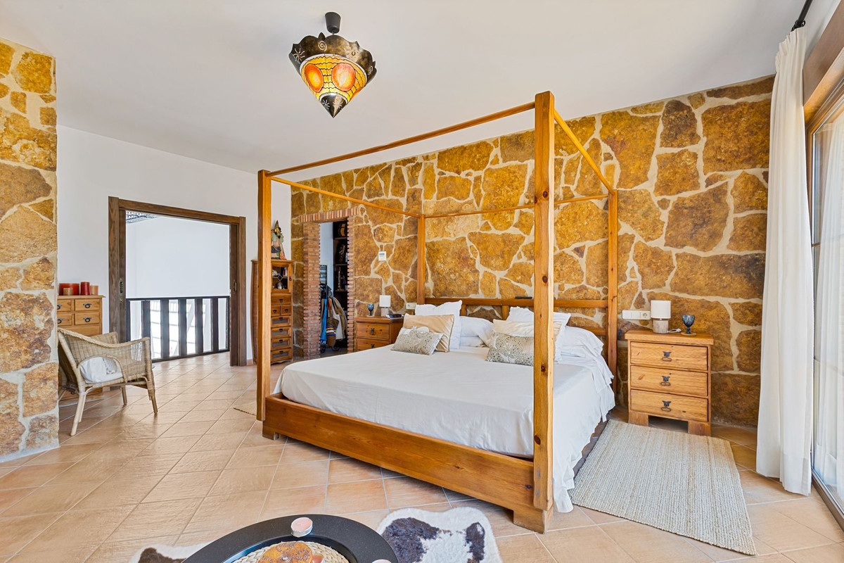 Villa for sale in Alhaurín de la Torre
