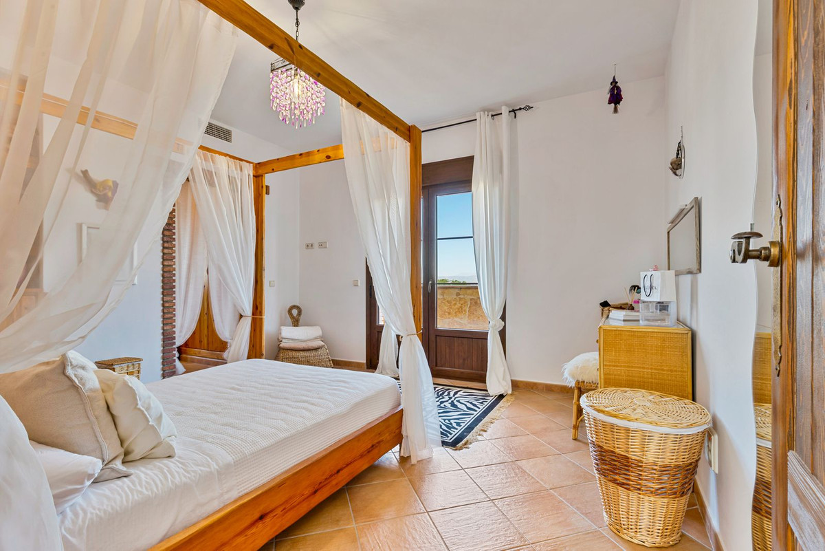 Villa for sale in Alhaurín de la Torre