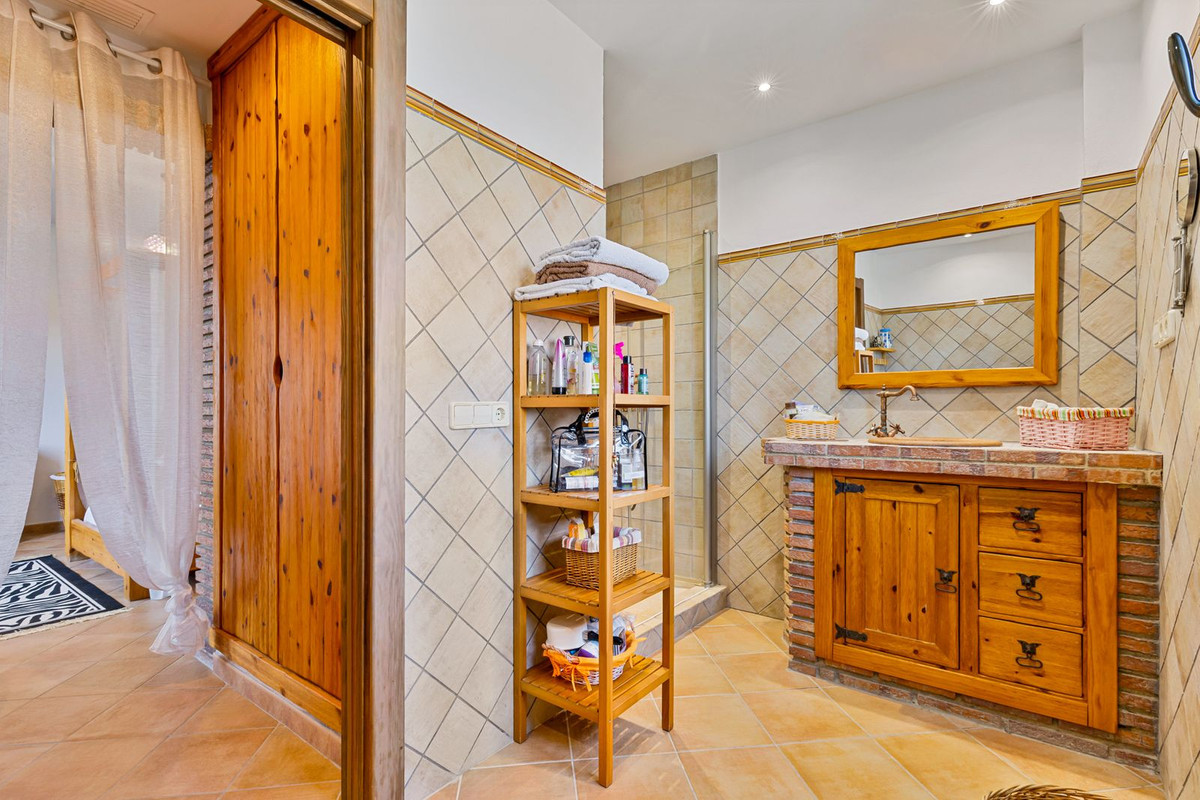 Villa for sale in Alhaurín de la Torre
