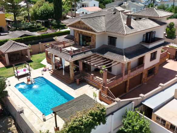 Villa for sale in Alhaurín de la Torre