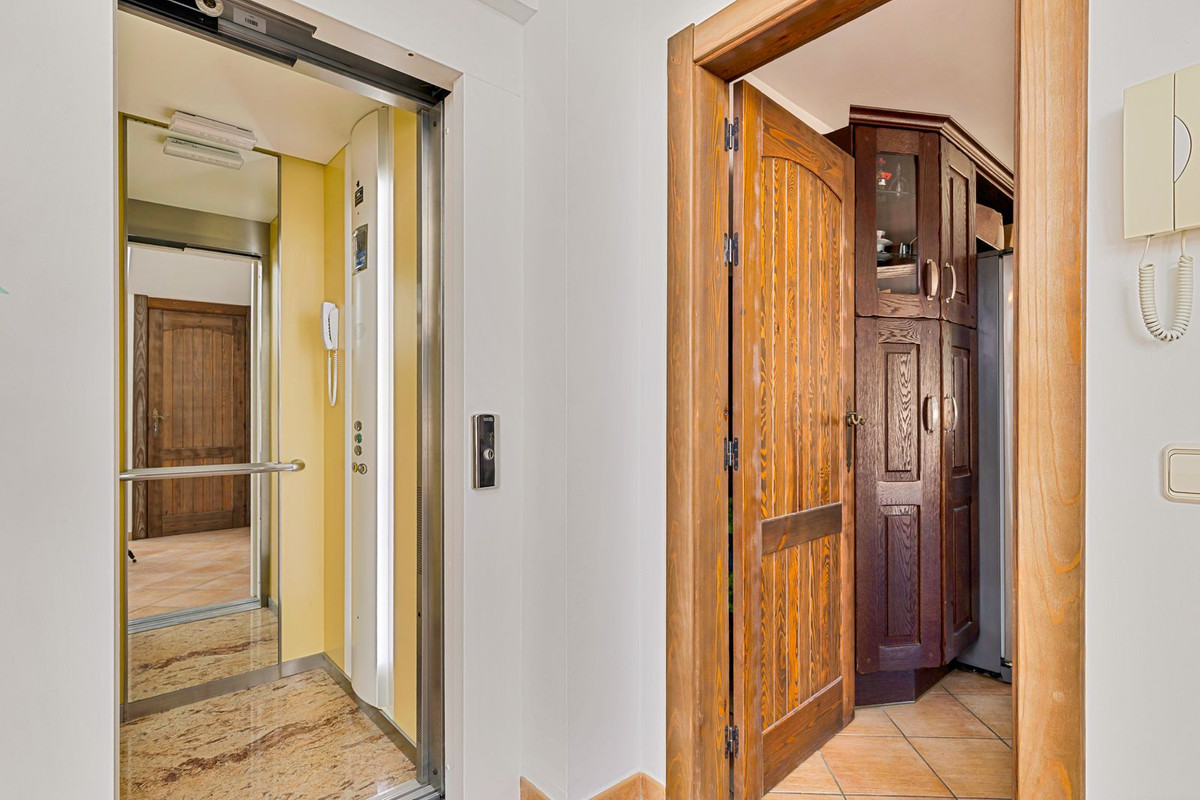 Villa for sale in Alhaurín de la Torre