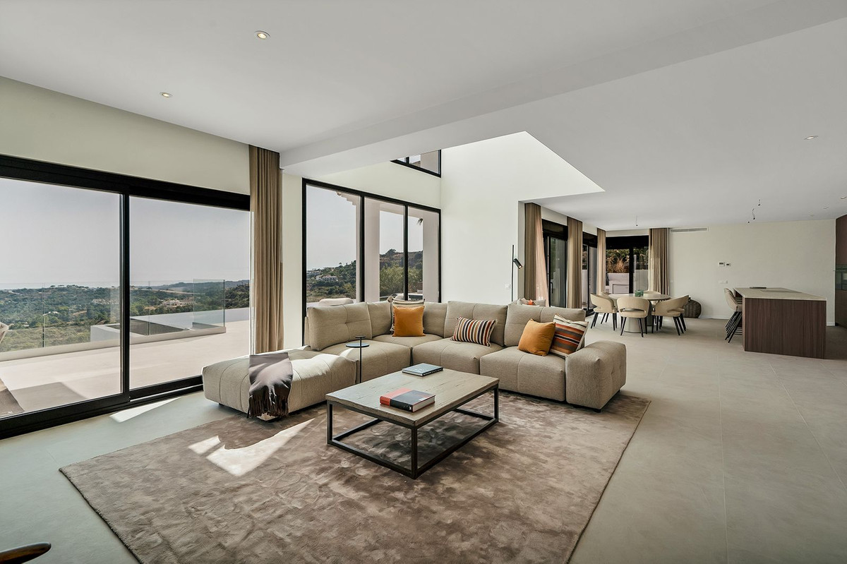Villa for sale in Benahavís