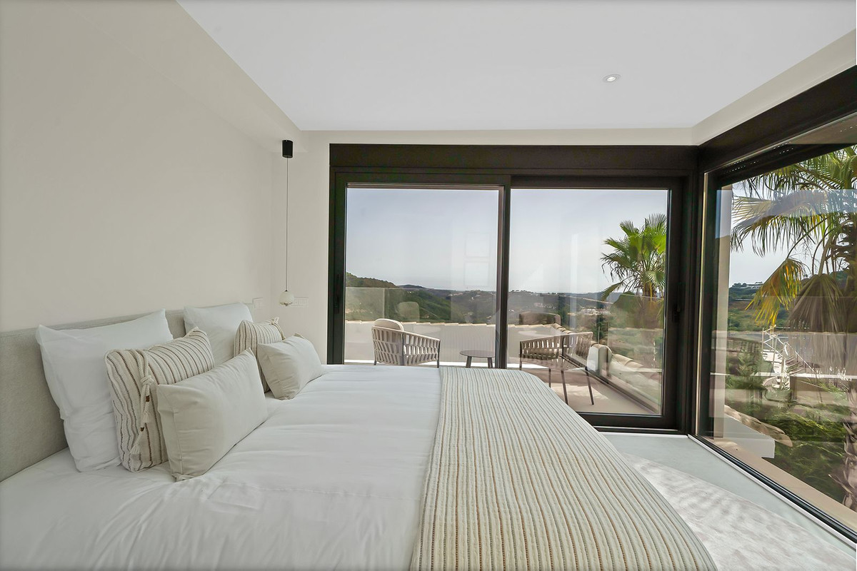Villa for sale in Benahavís