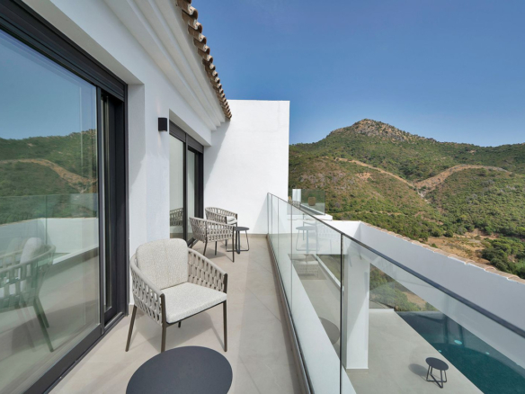 Villa for sale in Benahavís