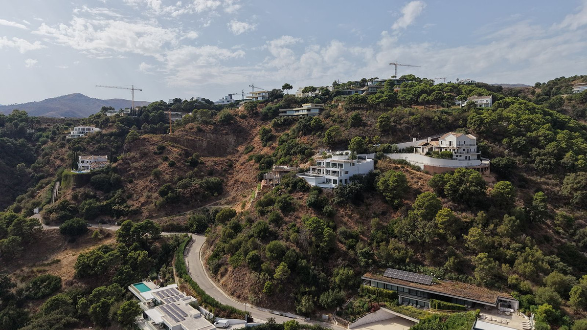 Villa for sale in Benahavís