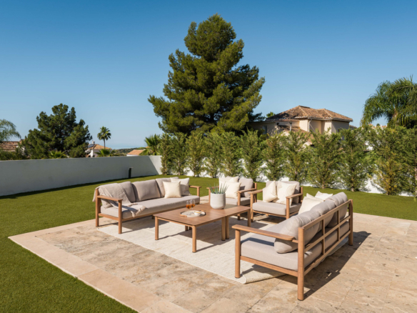 Villa for sale in Benahavís