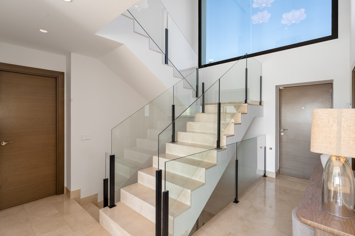 Villa for sale in Benahavís
