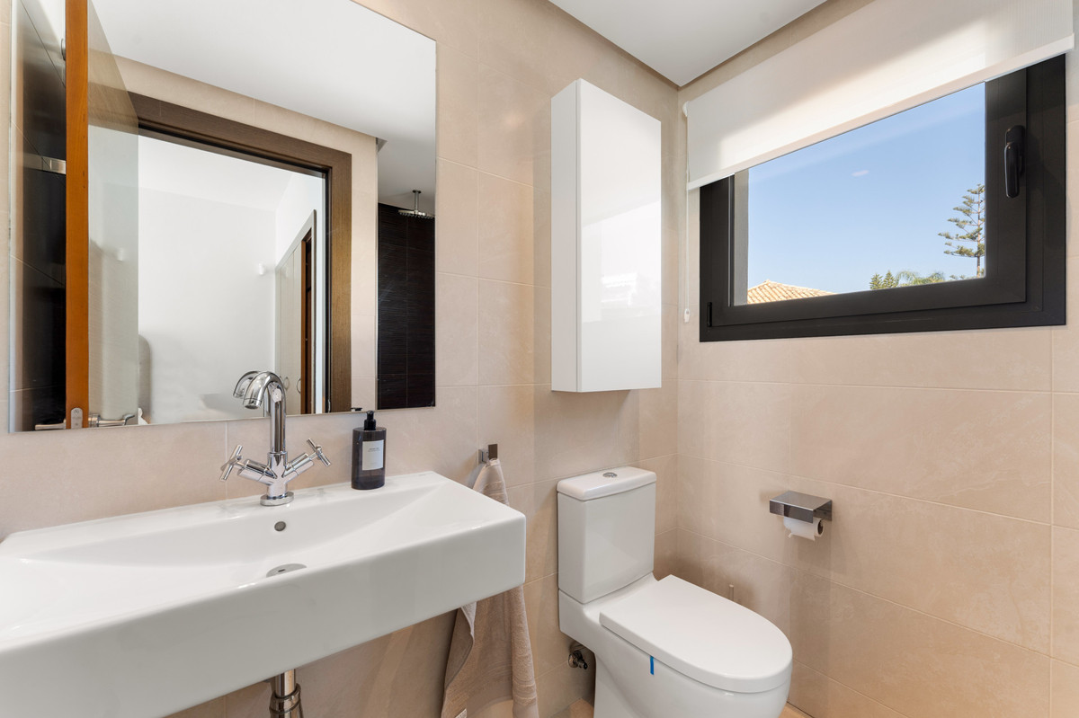 Villa for sale in Benahavís
