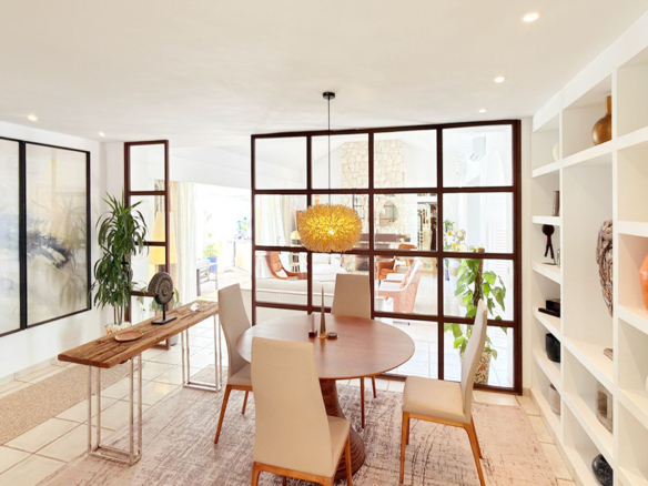 Villa for sale in Benalmadena