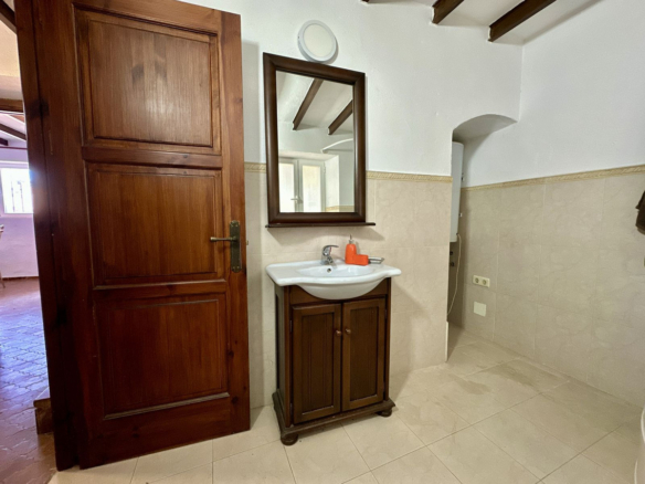 Villa for sale in Benalmadena