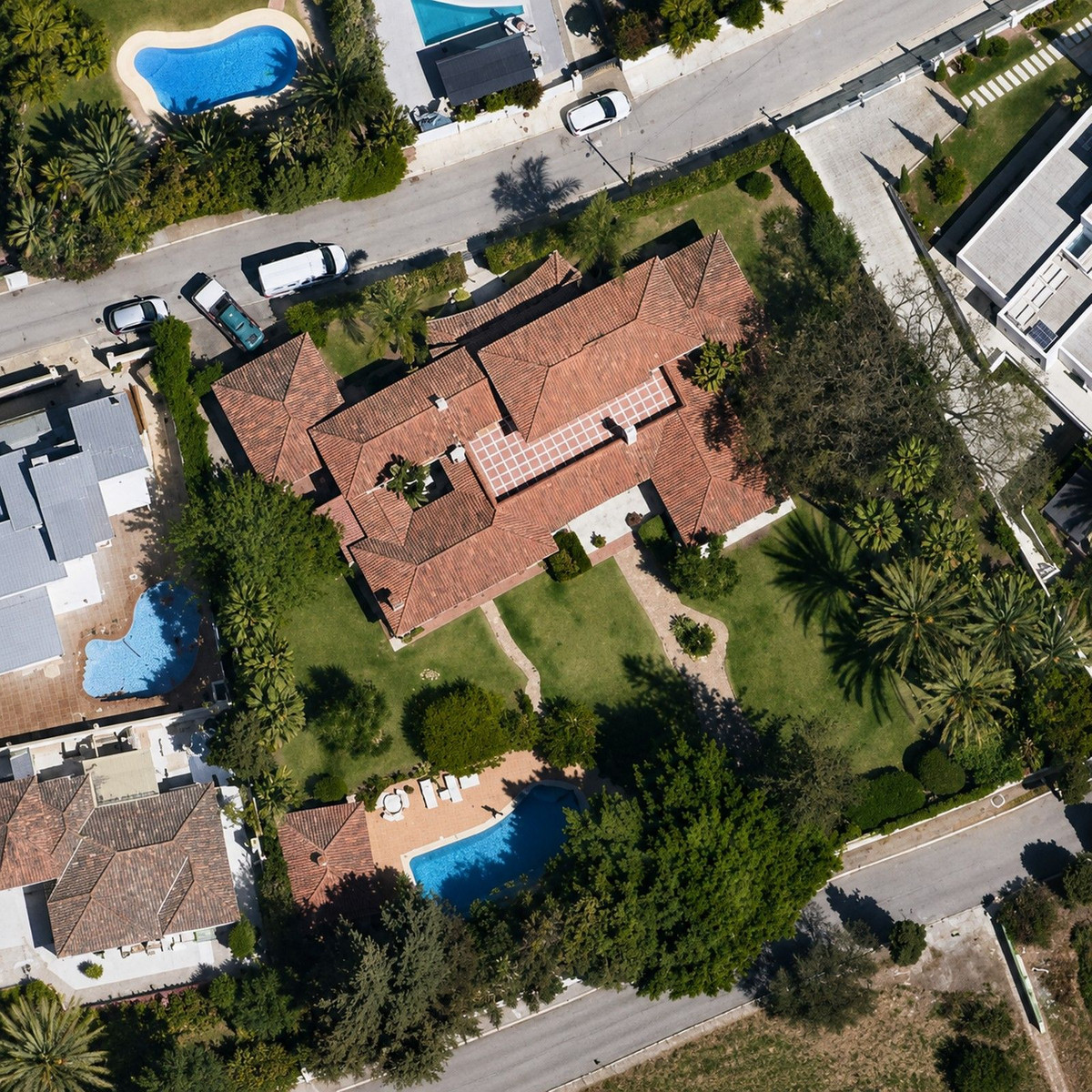 Villa-in-El-Paraiso-Ref-R5474743 Villa for sale in El Paraiso