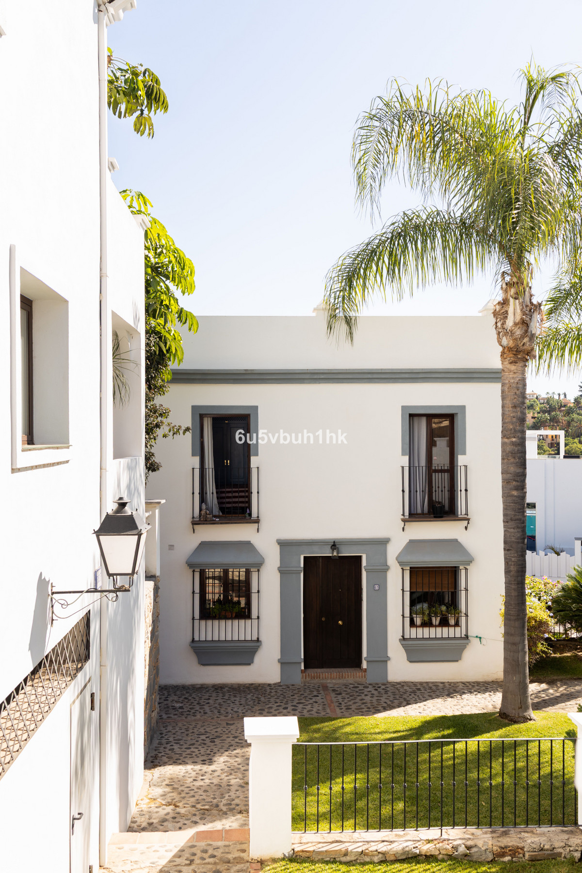 Villa for sale in Estepona