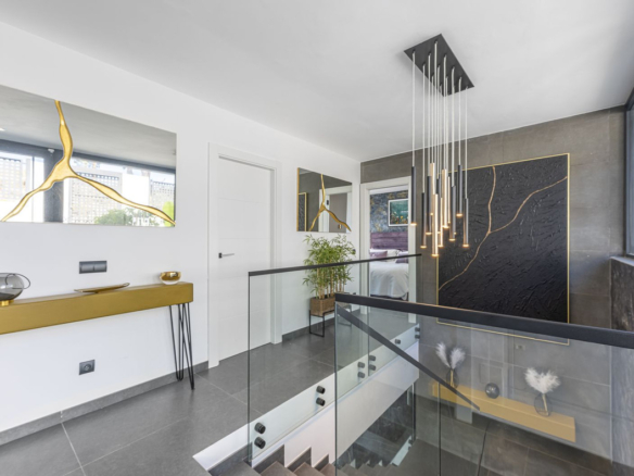 Villa for sale in Estepona
