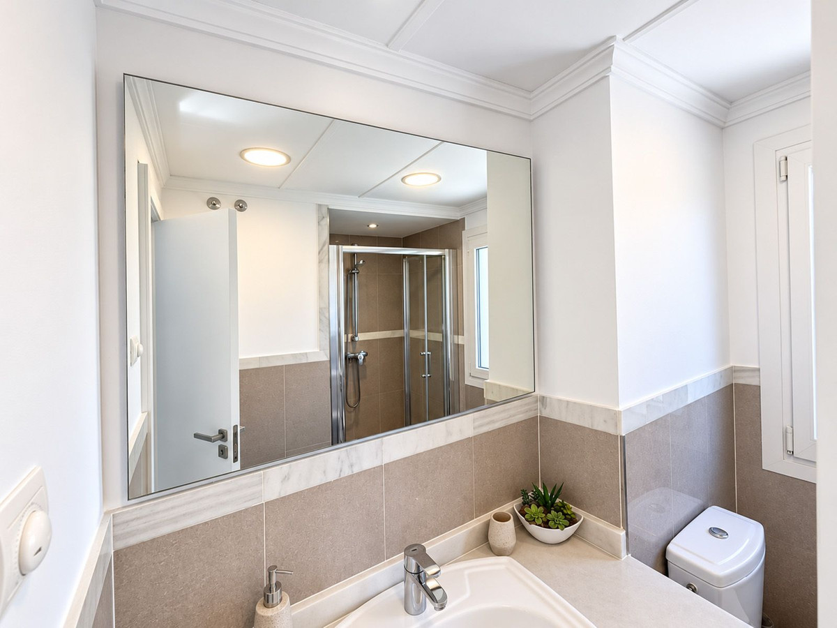 Villa for sale in Estepona