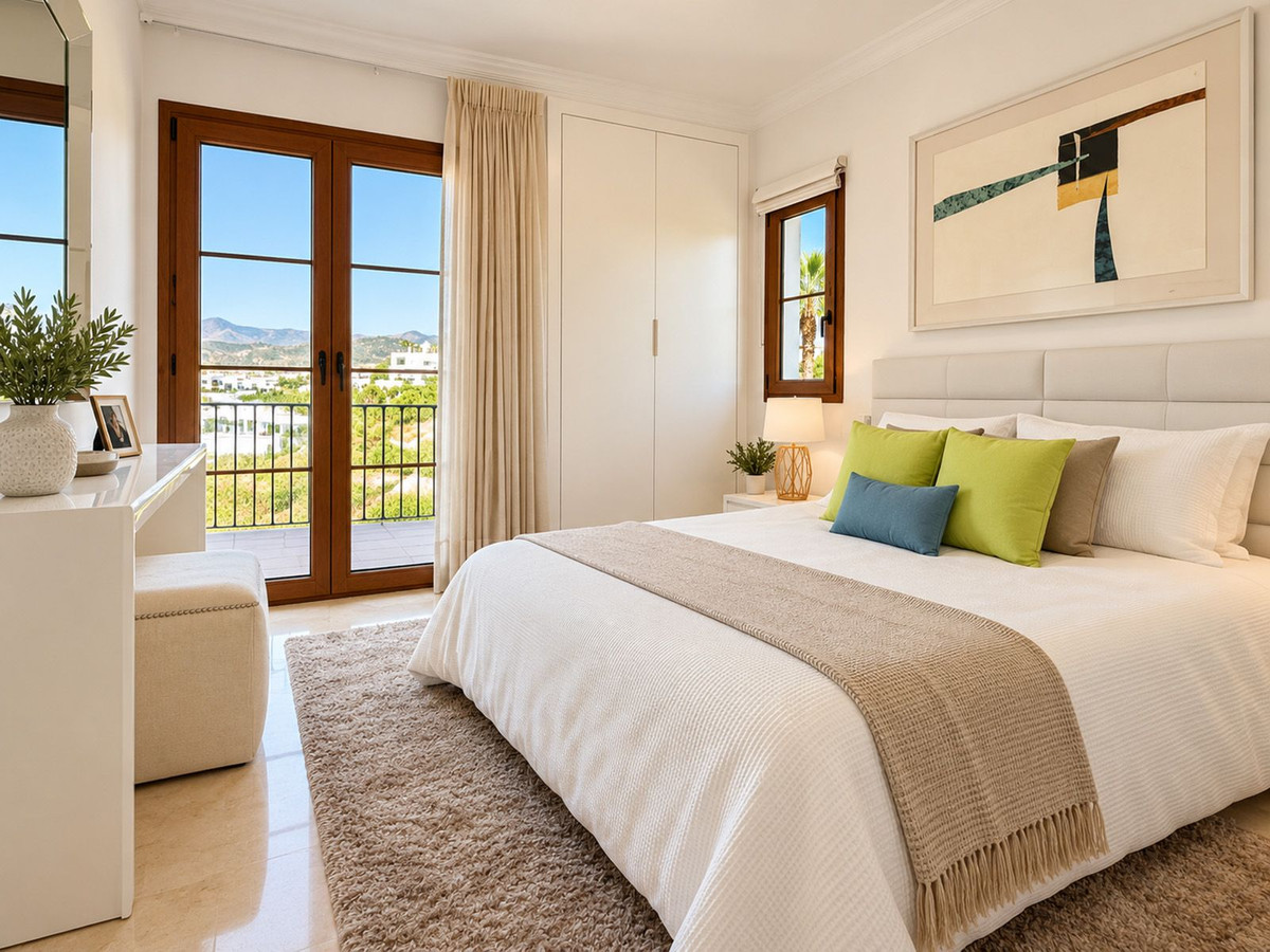 Villa for sale in Estepona
