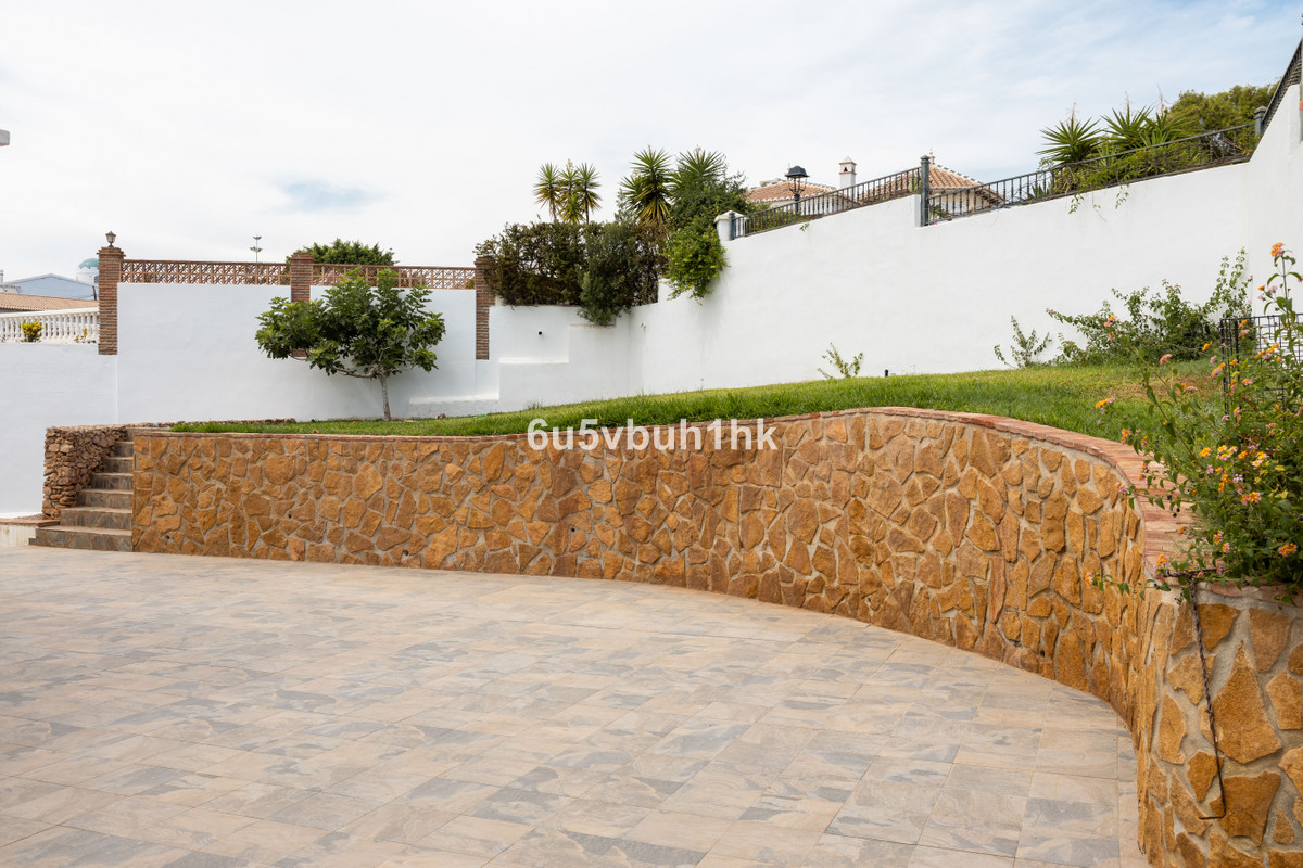 Villa for sale in Frigiliana