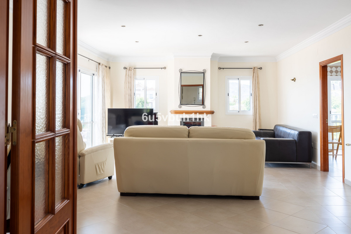 Villa for sale in Frigiliana
