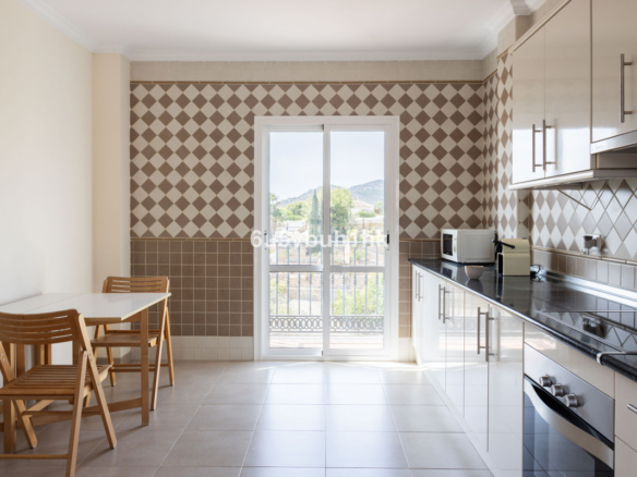 Villa for sale in Frigiliana