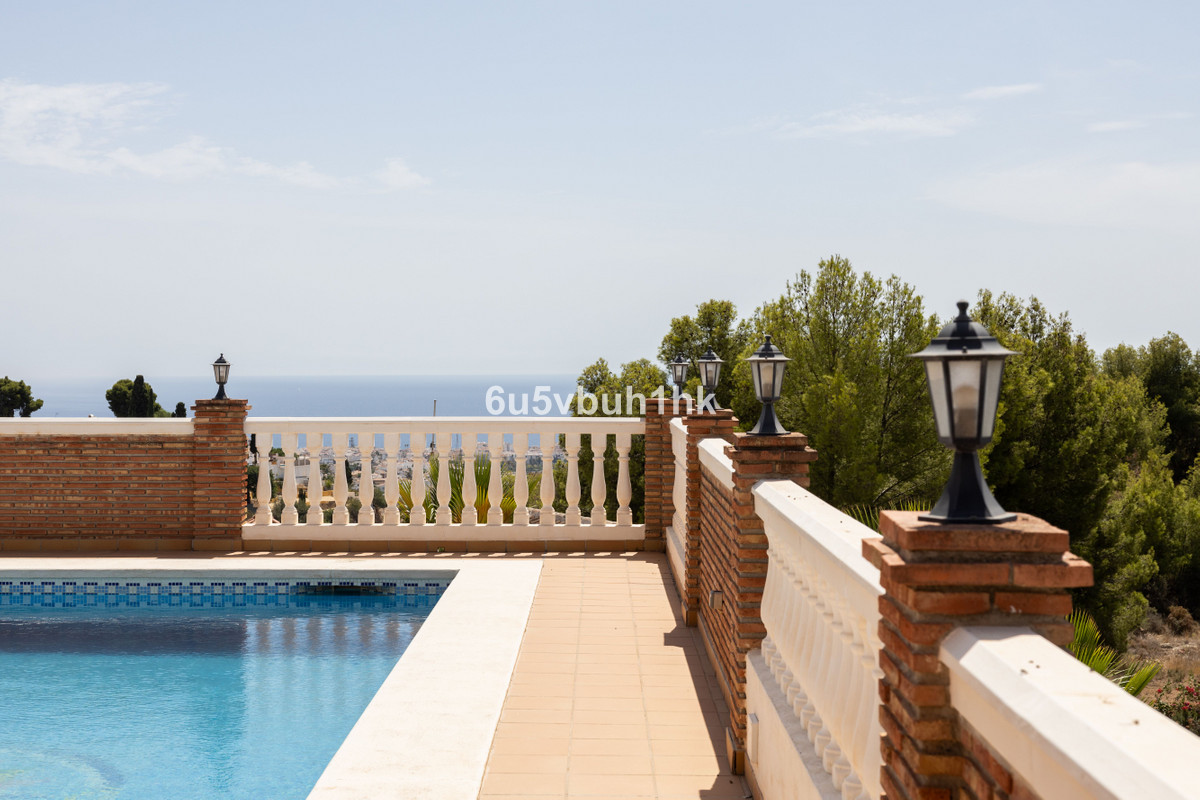 Villa for sale in Frigiliana