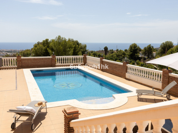 Villa for sale in Frigiliana