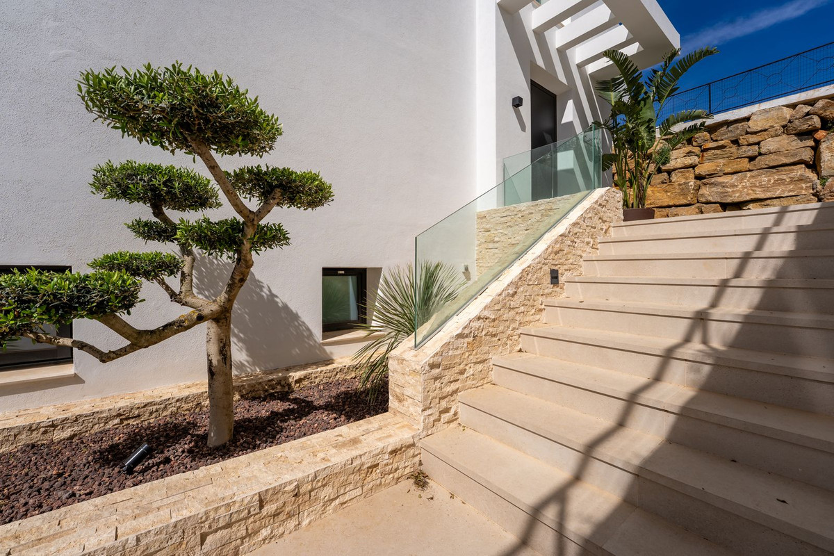 Villa for sale in Fuengirola