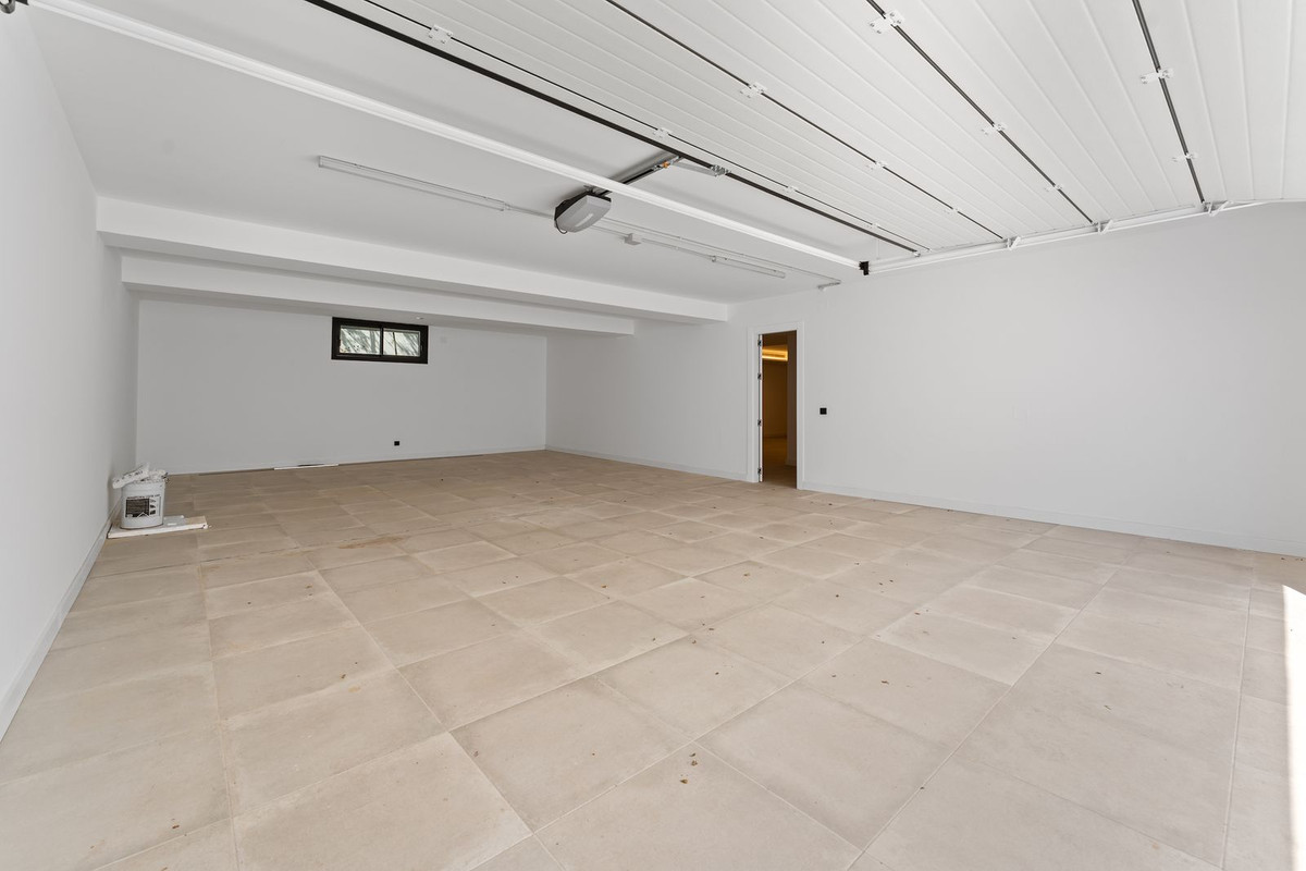 Villa for sale in Fuengirola
