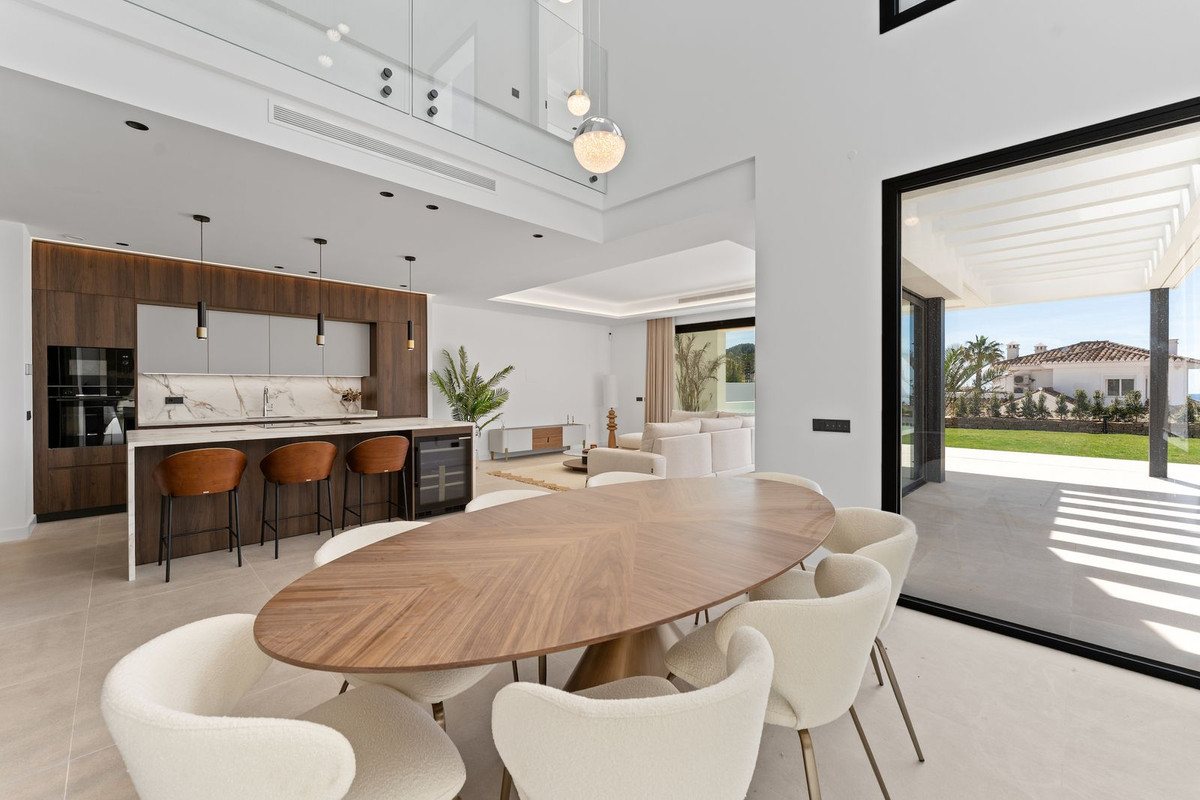 Villa for sale in Fuengirola