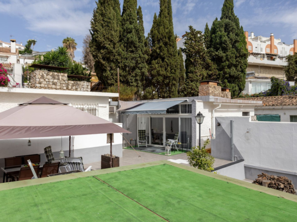 Villa for sale in Fuengirola