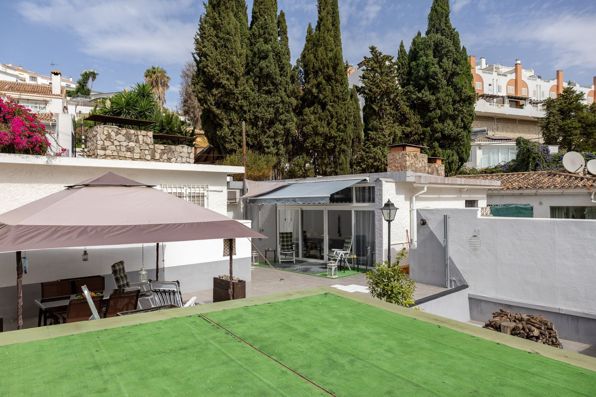 Villa for sale in Fuengirola