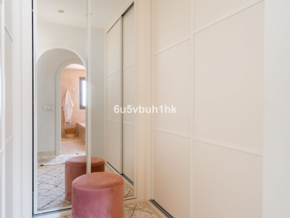 Villa for sale in Fuengirola