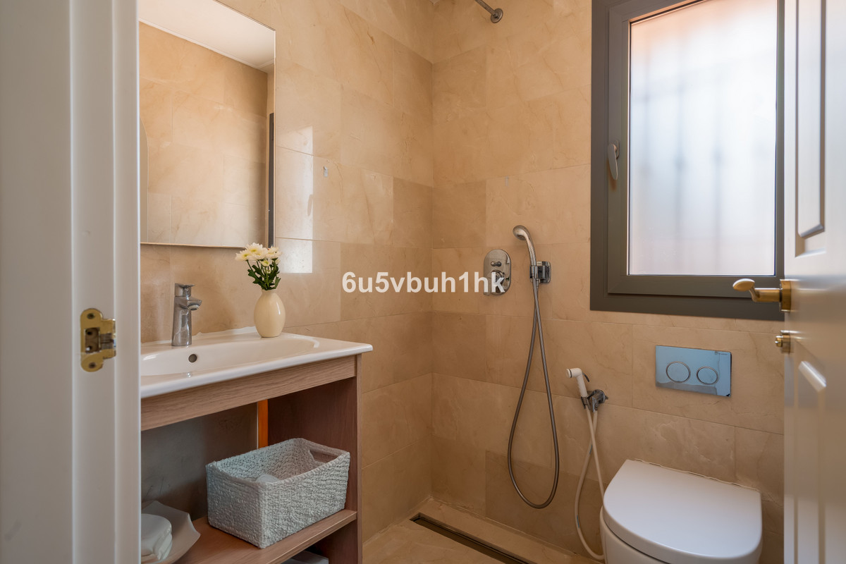 Villa for sale in Fuengirola