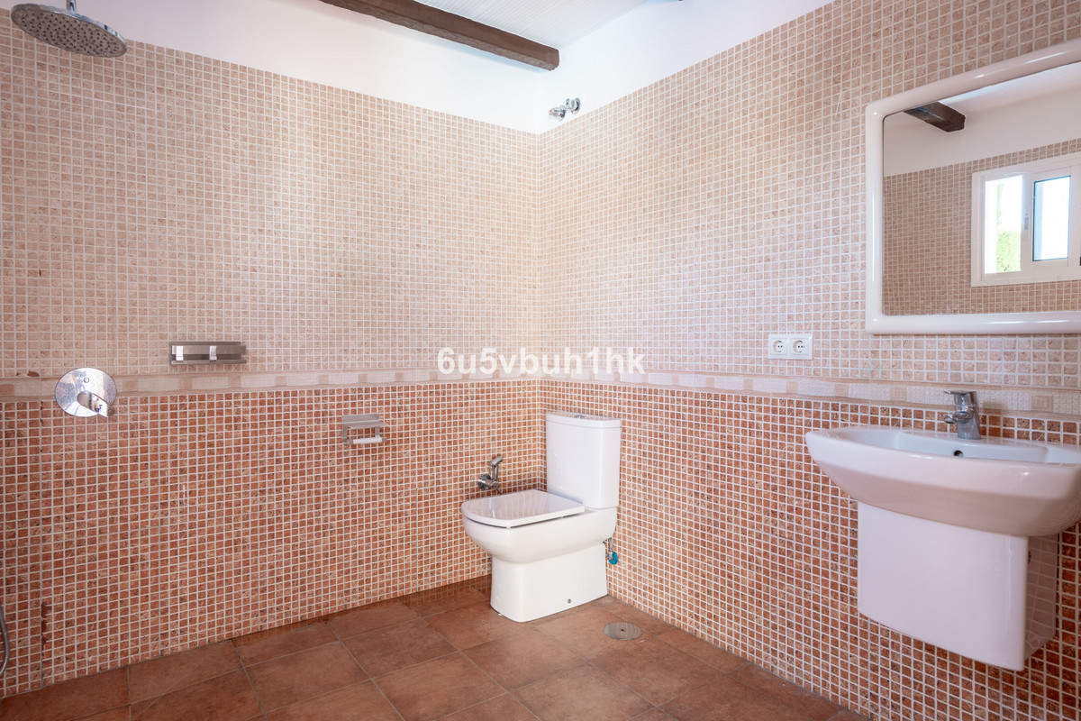 Villa for sale in Fuengirola