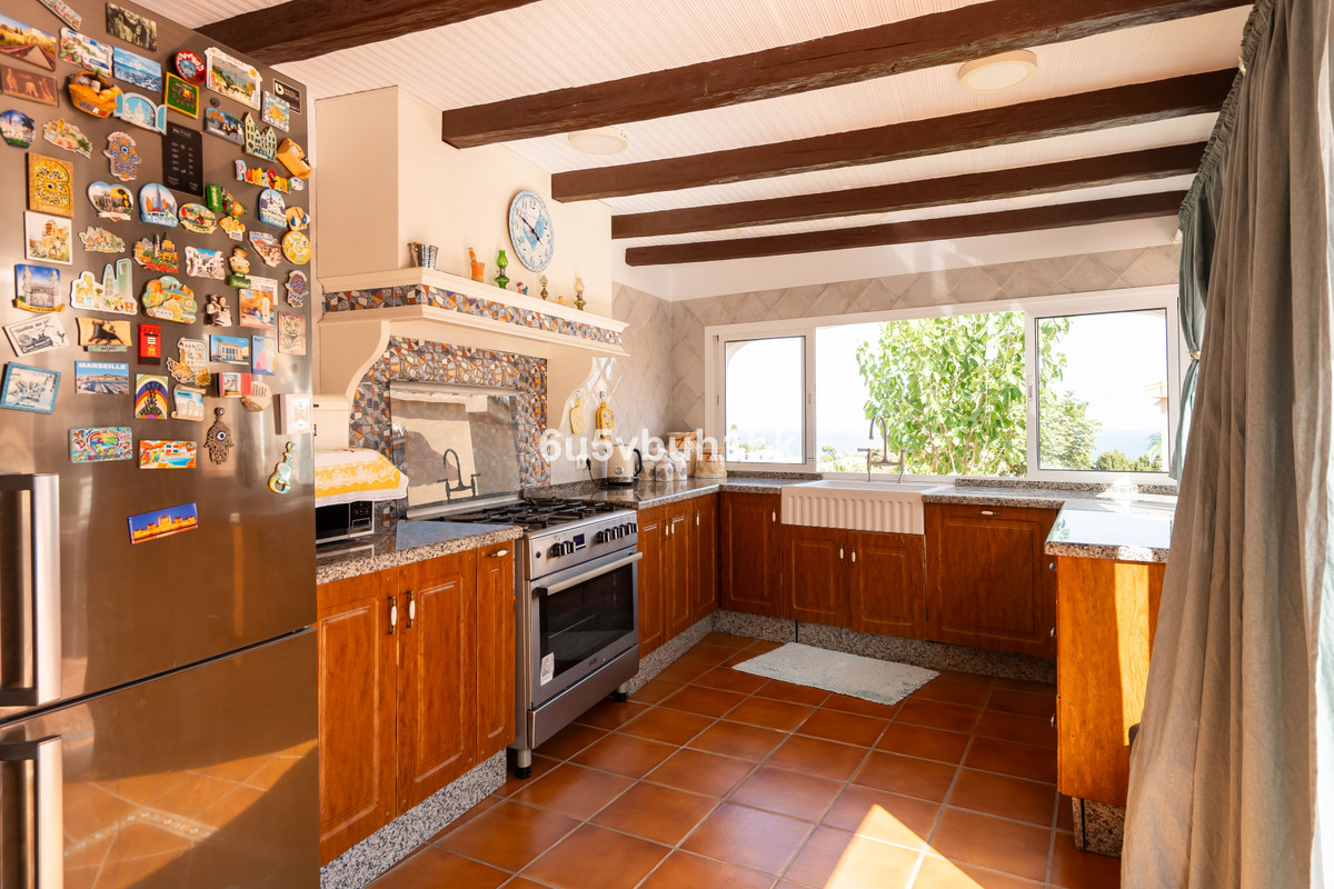 Villa for sale in Fuengirola