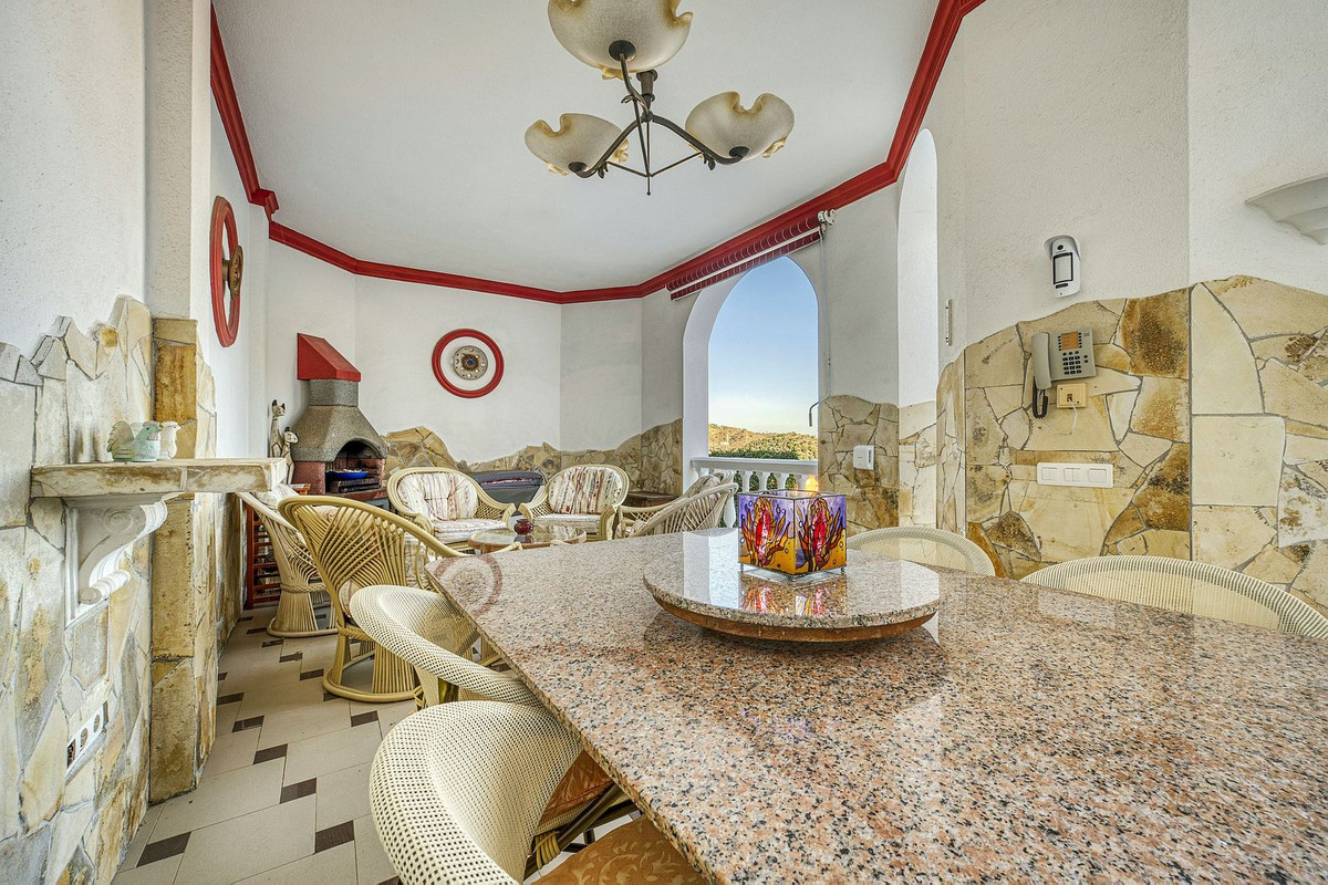 Villa for sale in Marbella