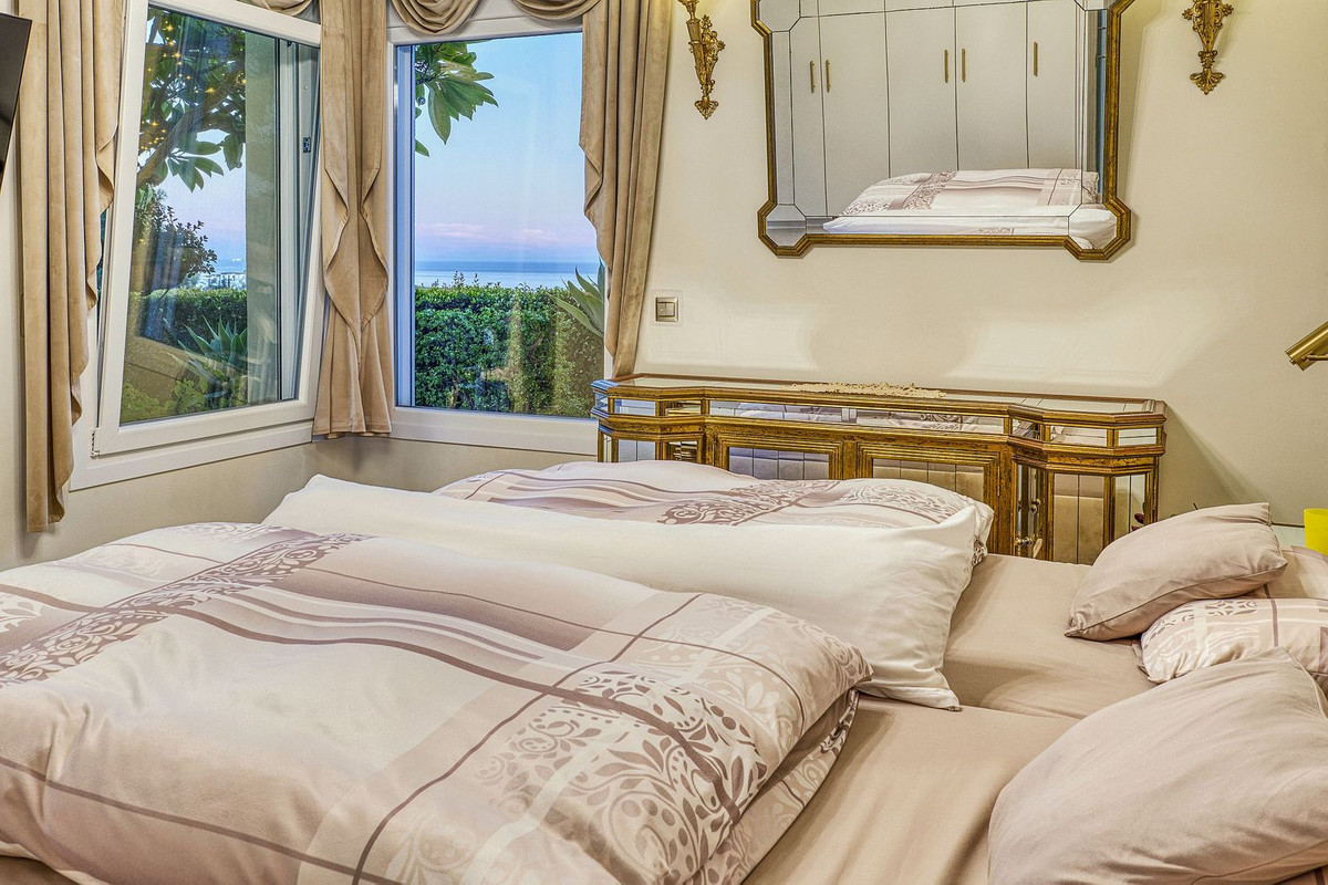 Villa for sale in Marbella