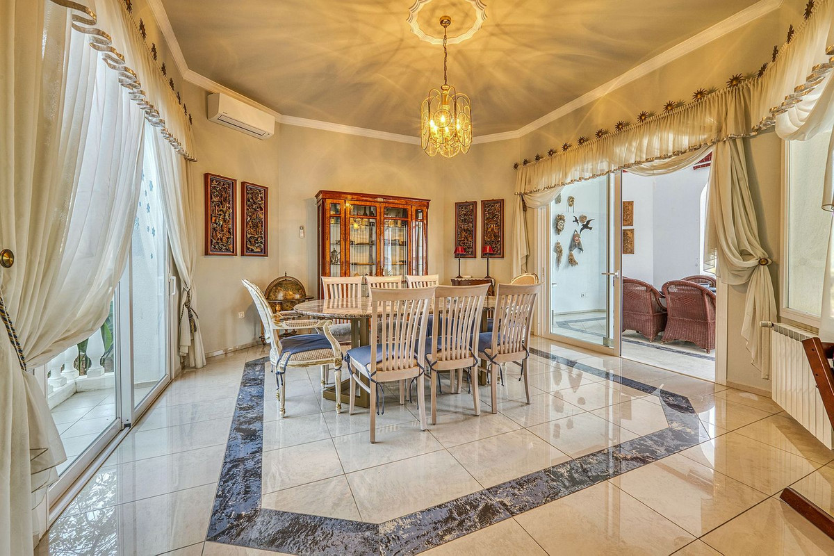 Villa for sale in Marbella