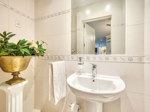 Villa for sale in Marbella