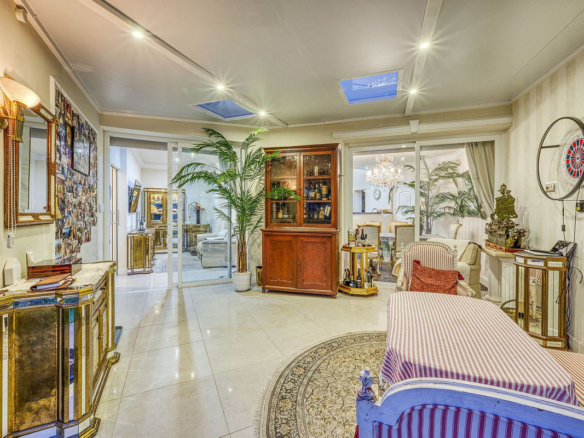 Villa for sale in Marbella