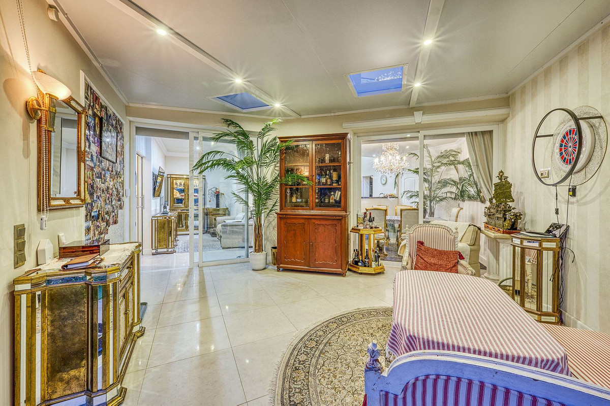 Villa for sale in Marbella