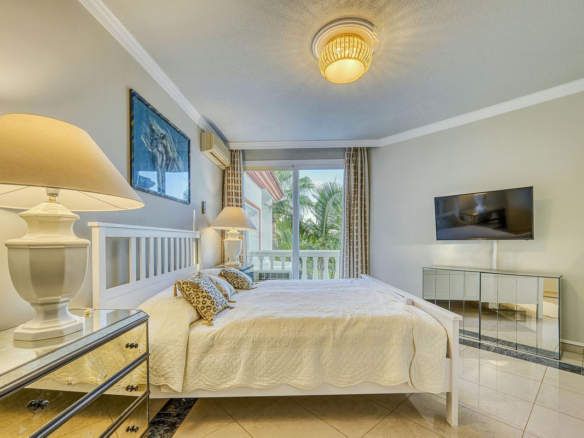 Villa for sale in Marbella