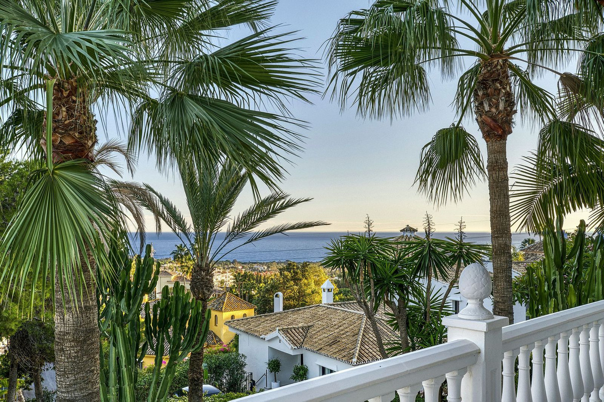 Villa for sale in Marbella