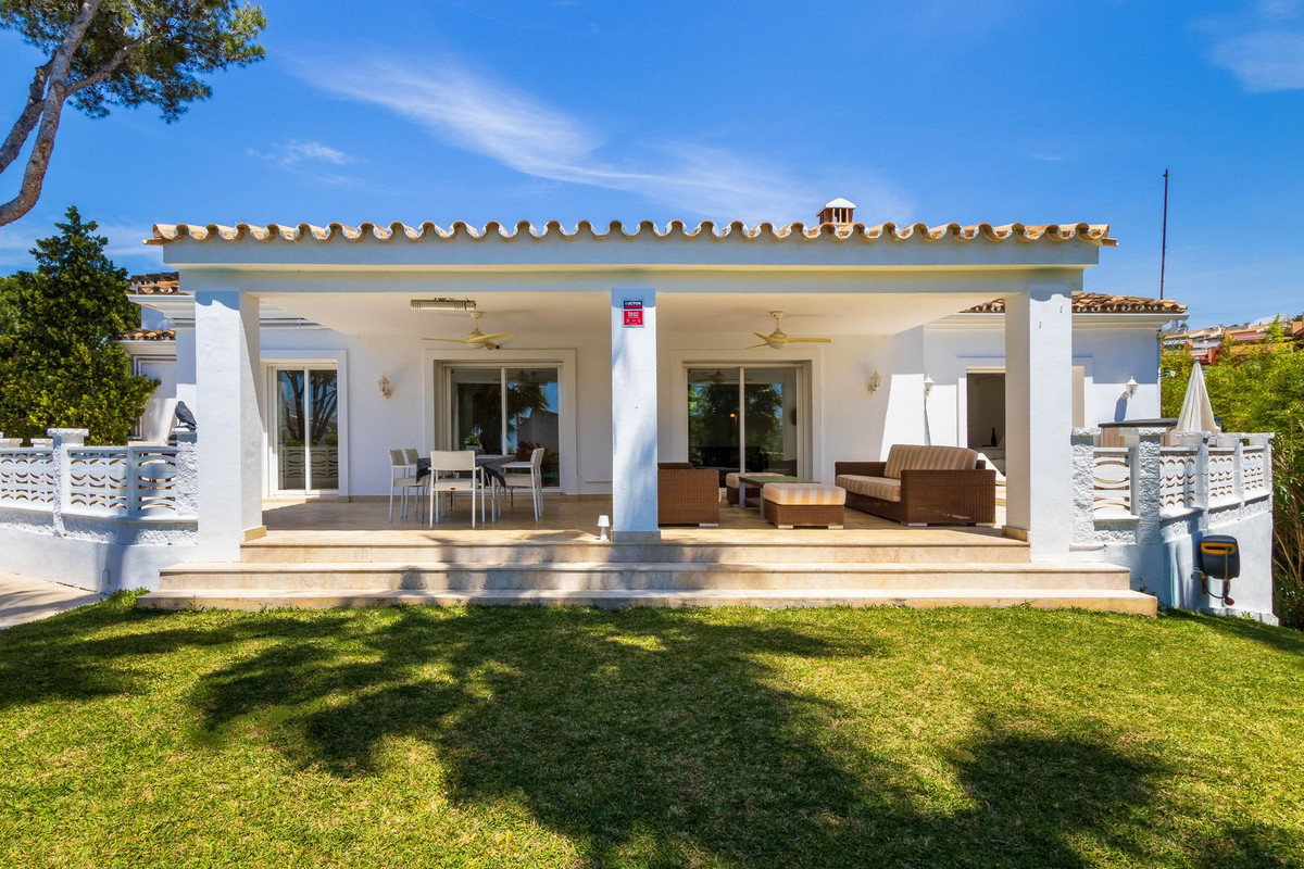 Villa for sale in Marbella