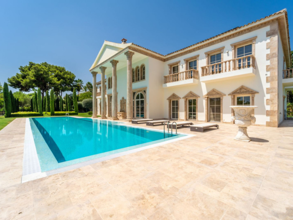 Villa for sale in Marbella