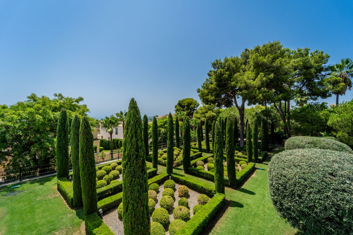 Villa for sale in Marbella