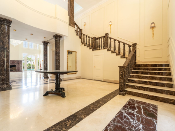 Villa for sale in Marbella