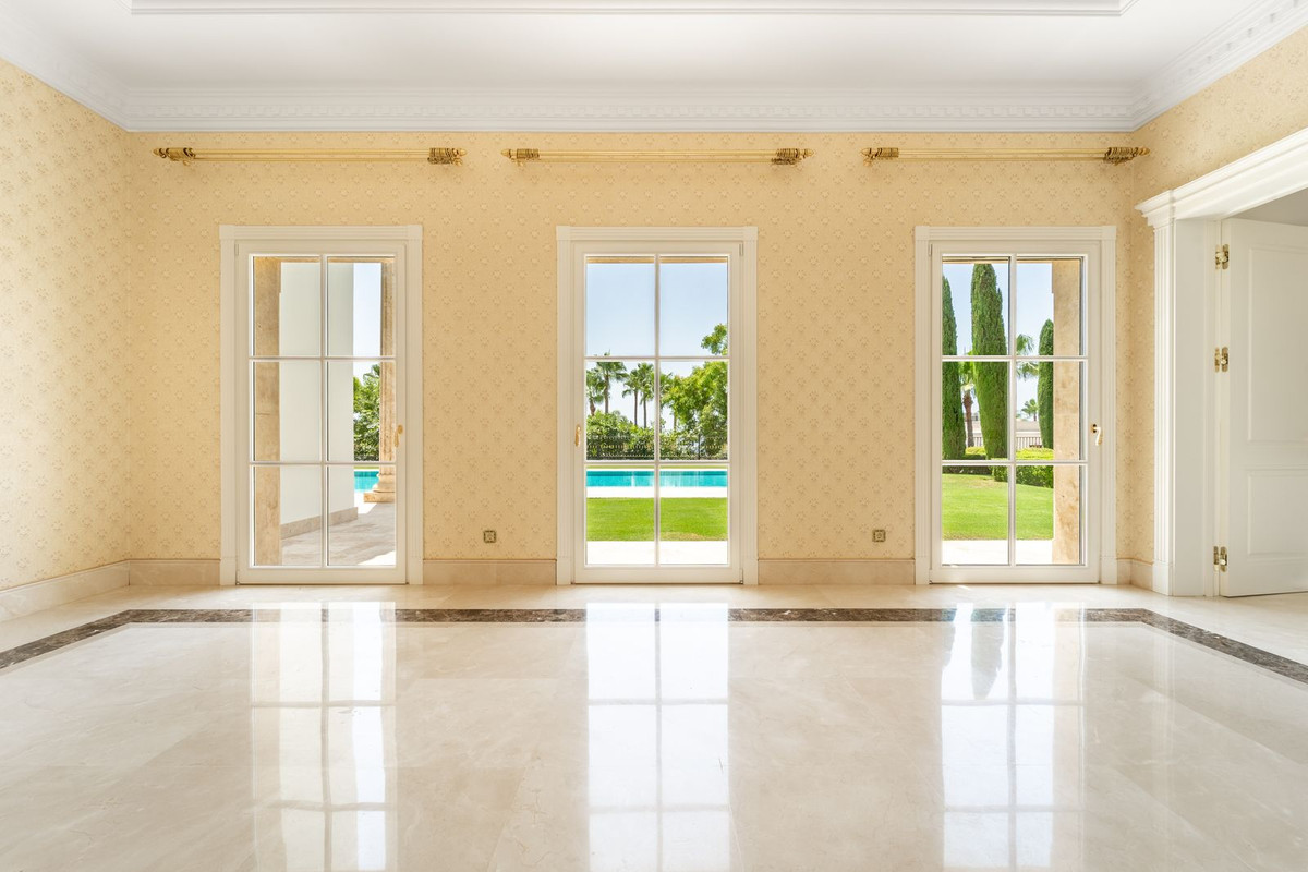 Villa for sale in Marbella